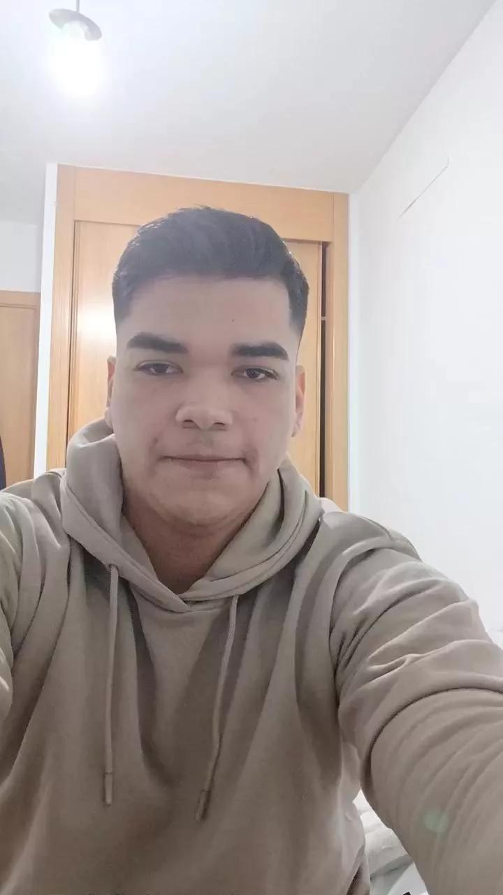 Jhosz7 webcams show profile image 