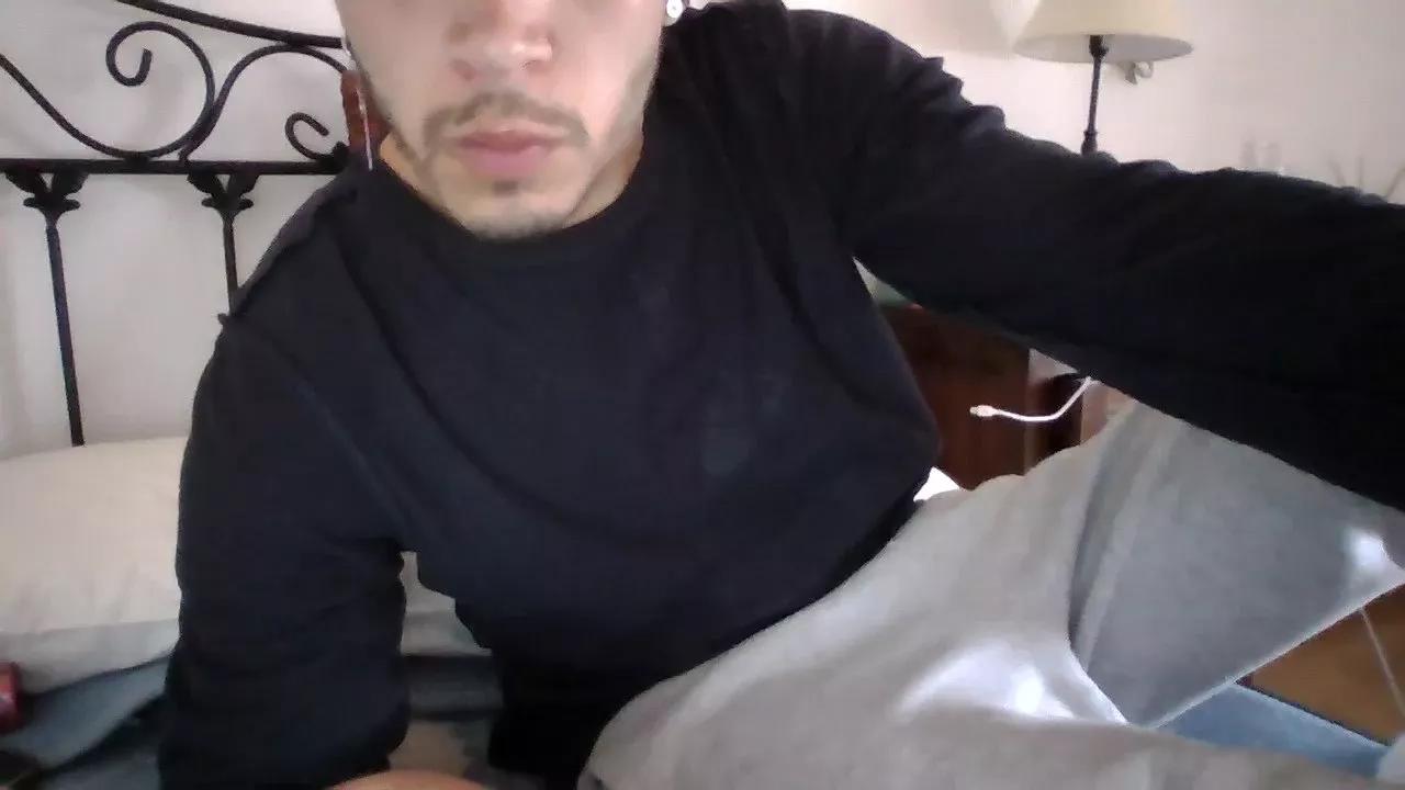 Joelyadam webcams show profile image 