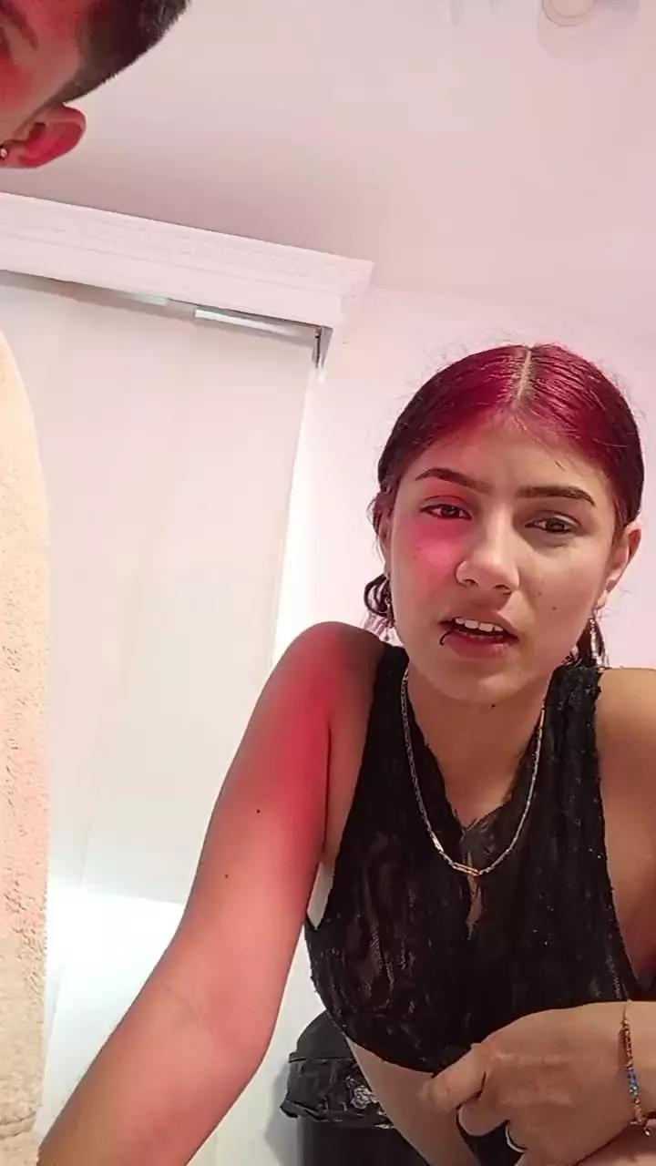 Jov_and_thomas webcams show profile image 