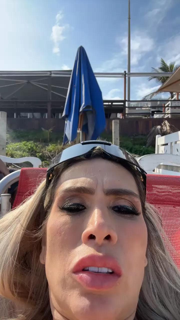 Juujuferrari webcams show profile image 