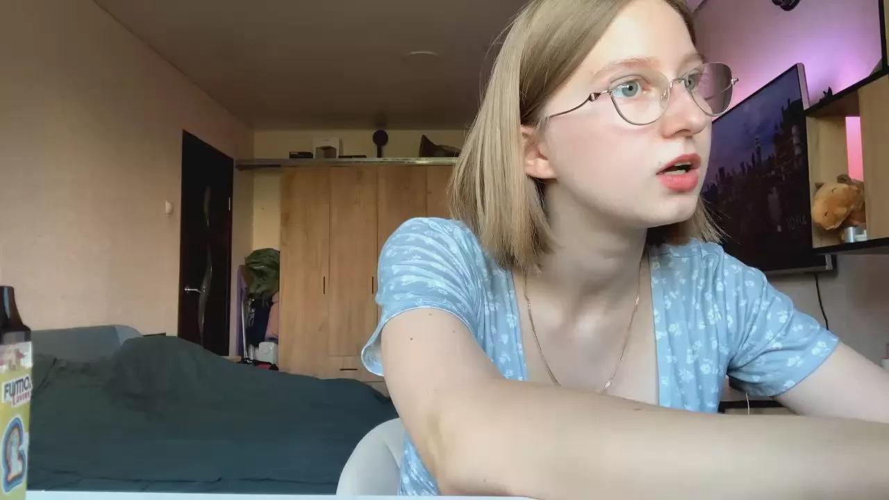KATTIE_BIG_BOO from Cam4