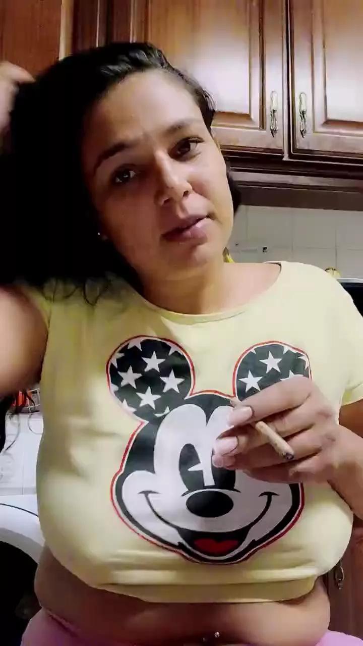 Katymorena webcams show profile image 