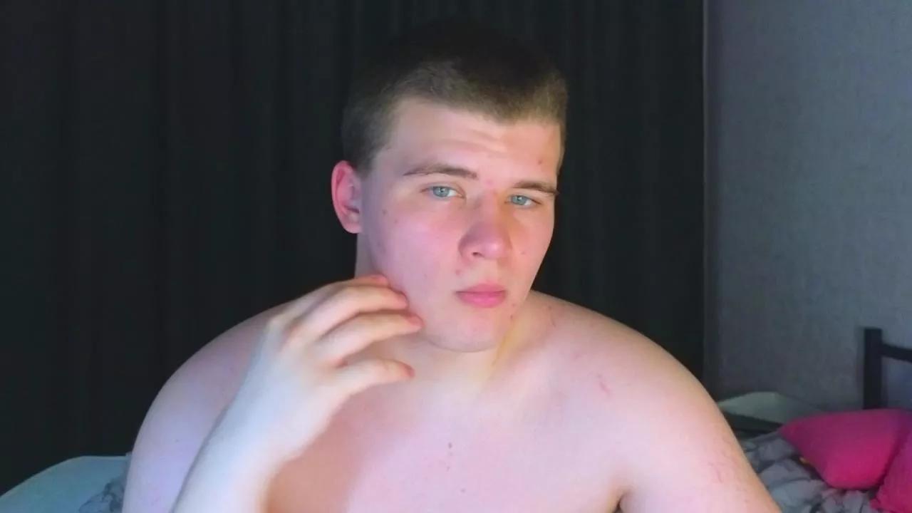 KevinKRYSTALLL webcams show profile image 