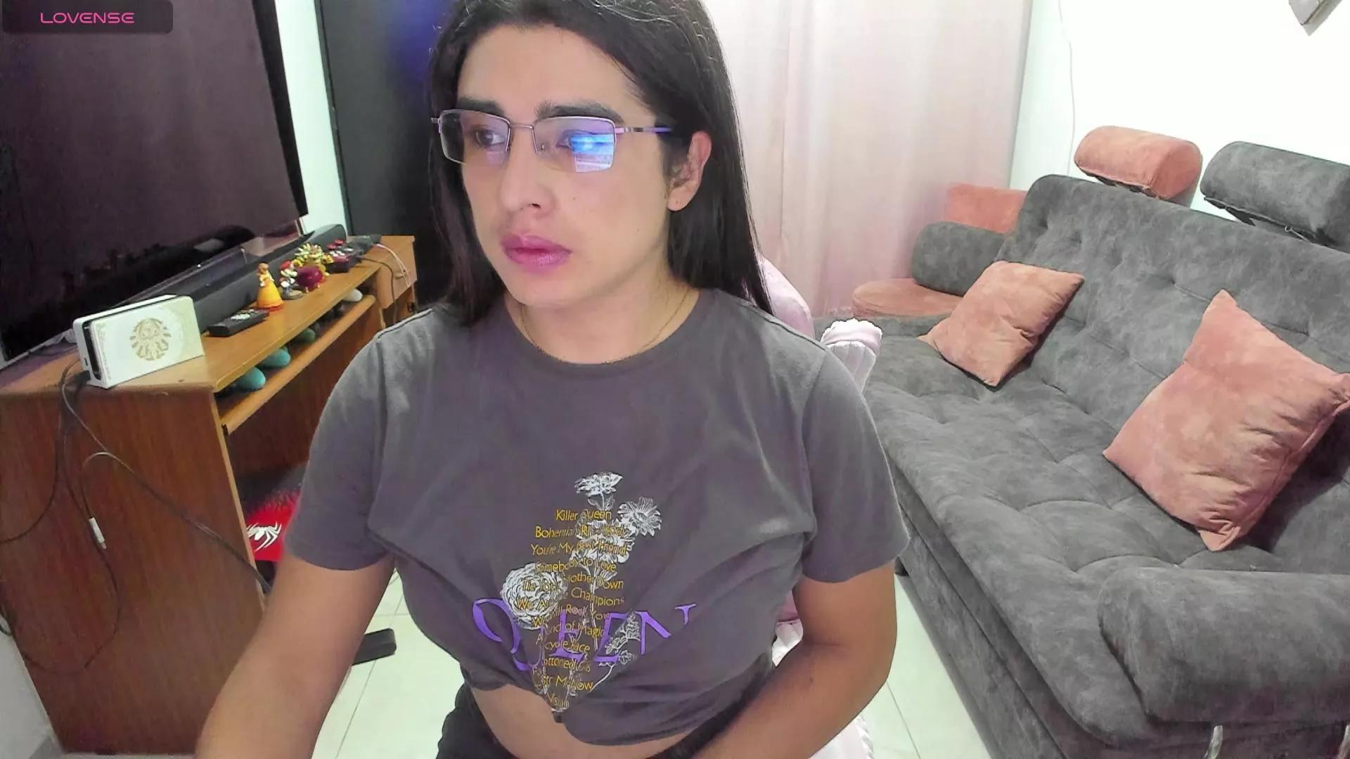 Khalifa_Trans webcams show profile image 