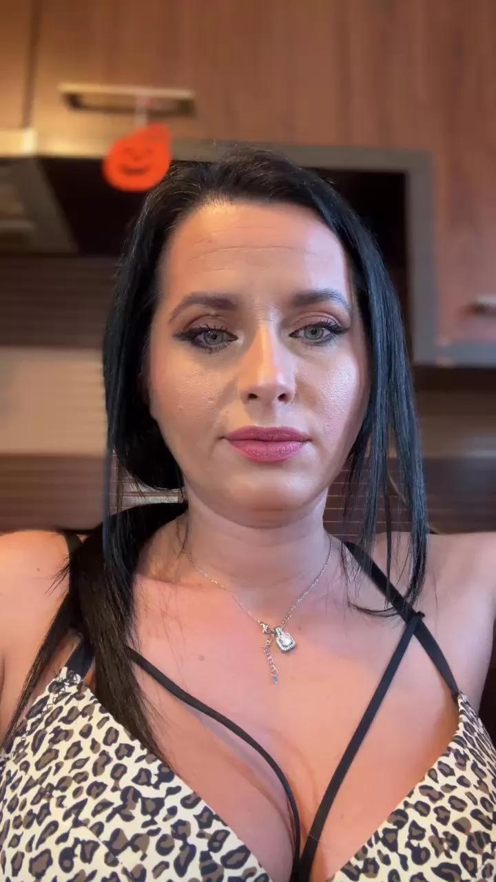 Kiki_Vegas webcams show profile image 