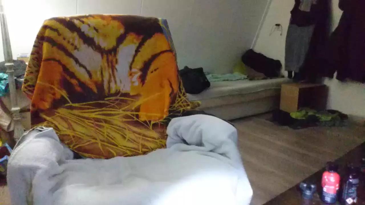 Kinky_Play from Cam4