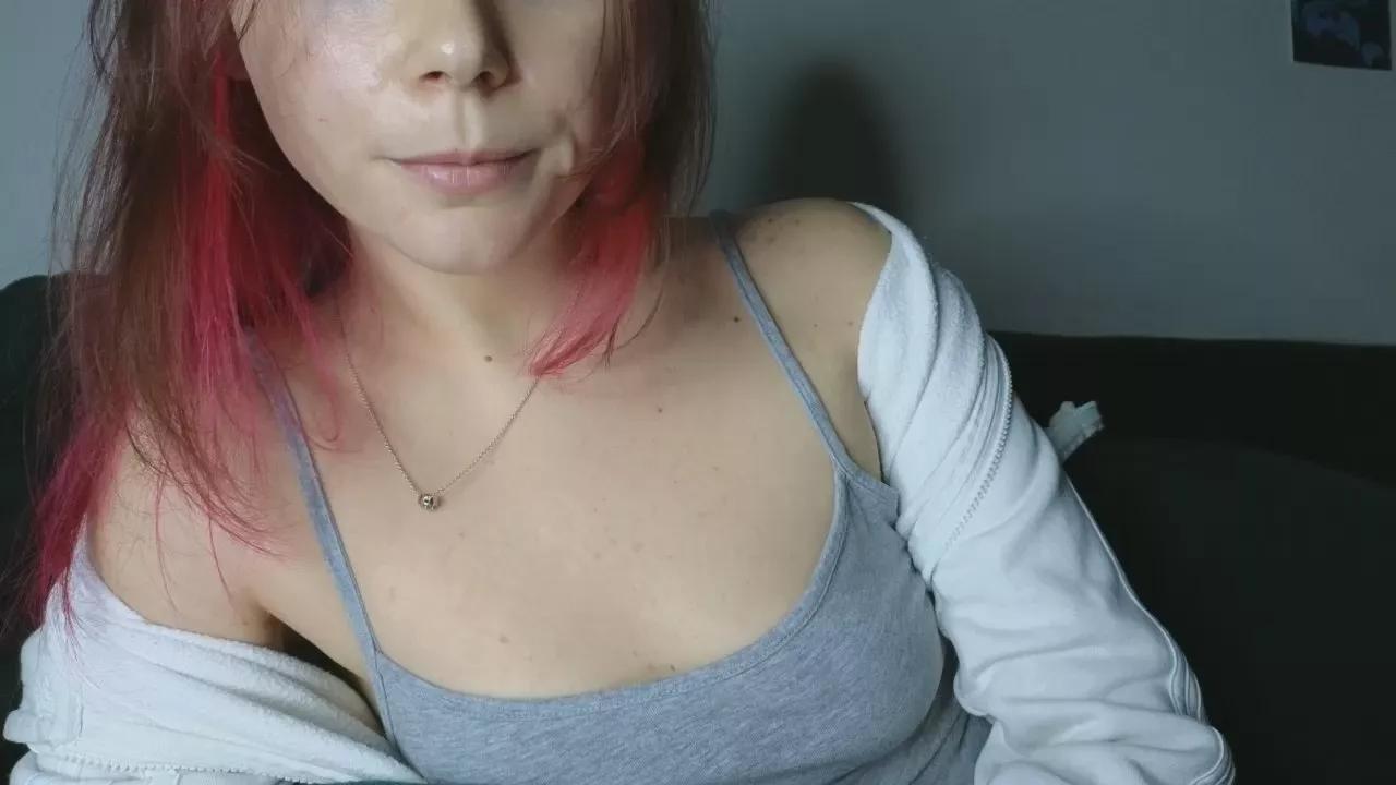 kissedbythemoon from Cam4