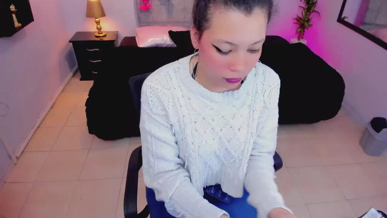 Lana_stone_ from Cam4