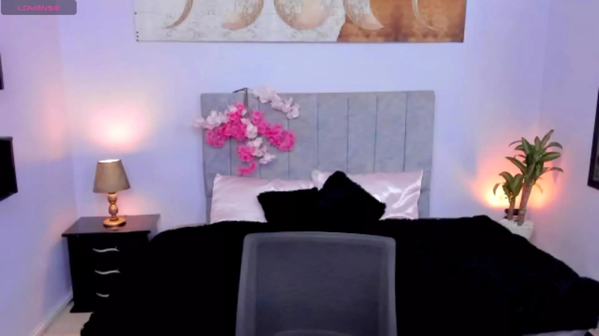 Lana_stone_ from Cam4