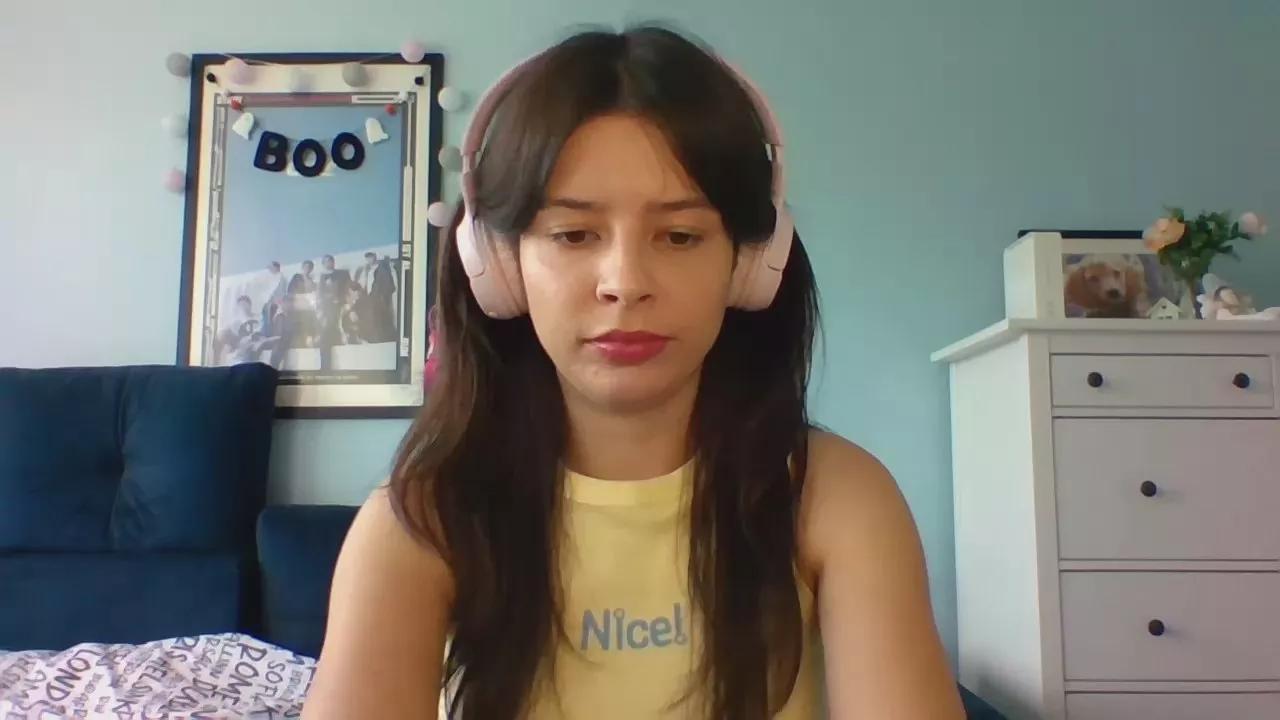 LariceSweetgirl webcams show profile image 