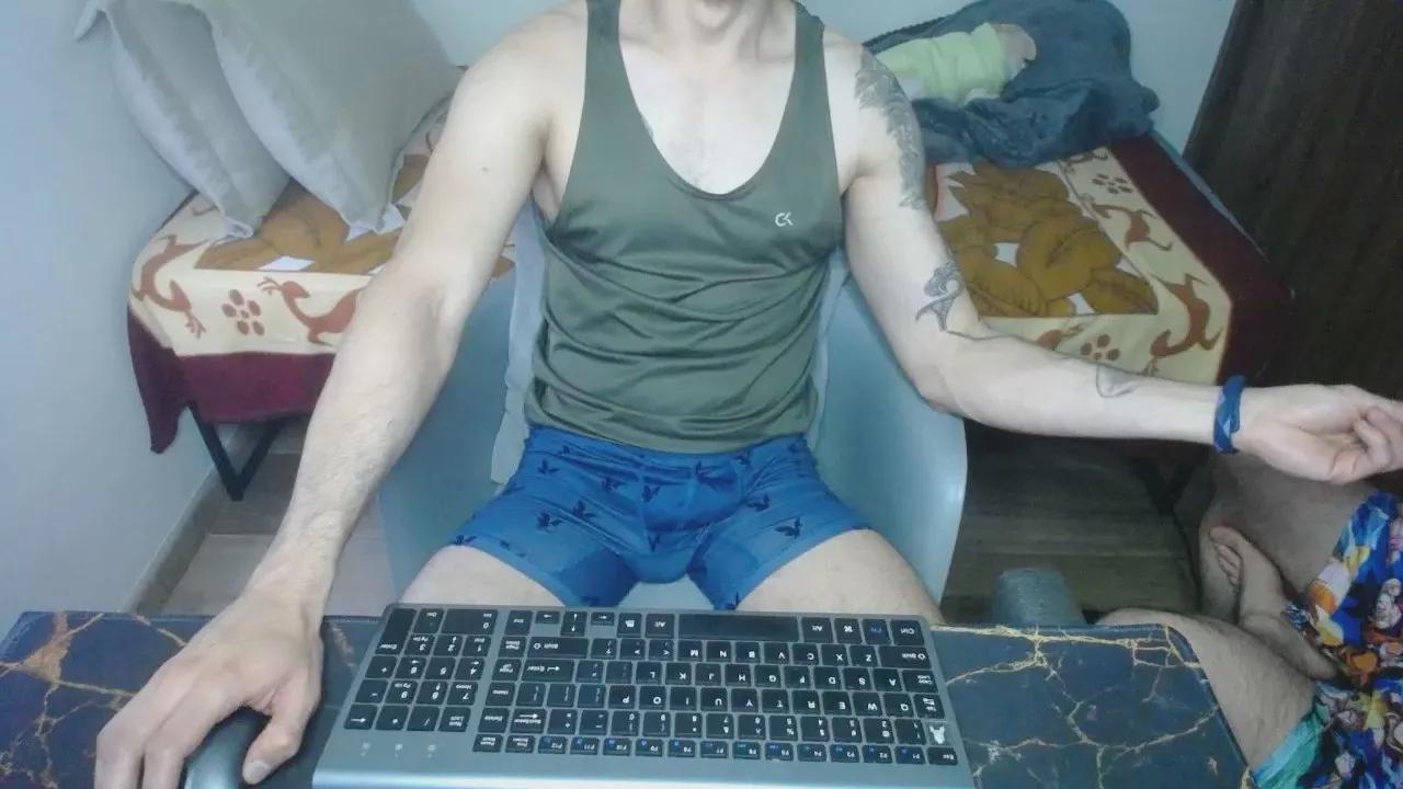 Lealboy from Cam4