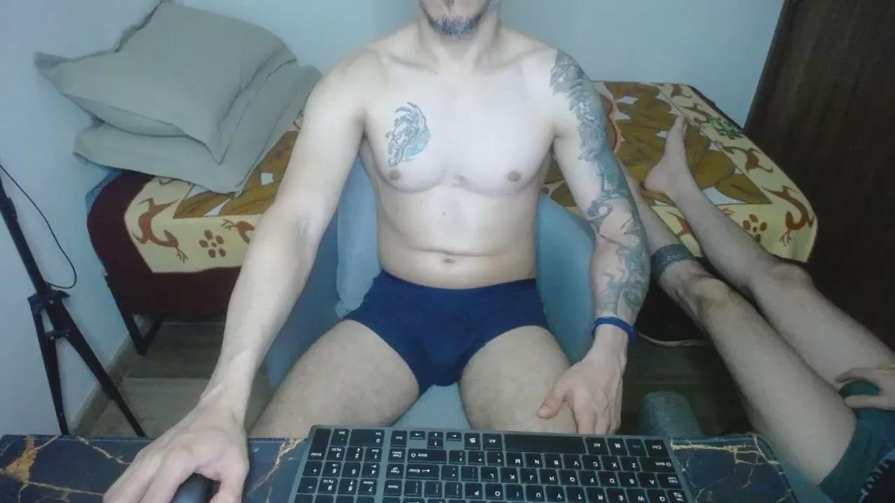 Lealboy from Cam4