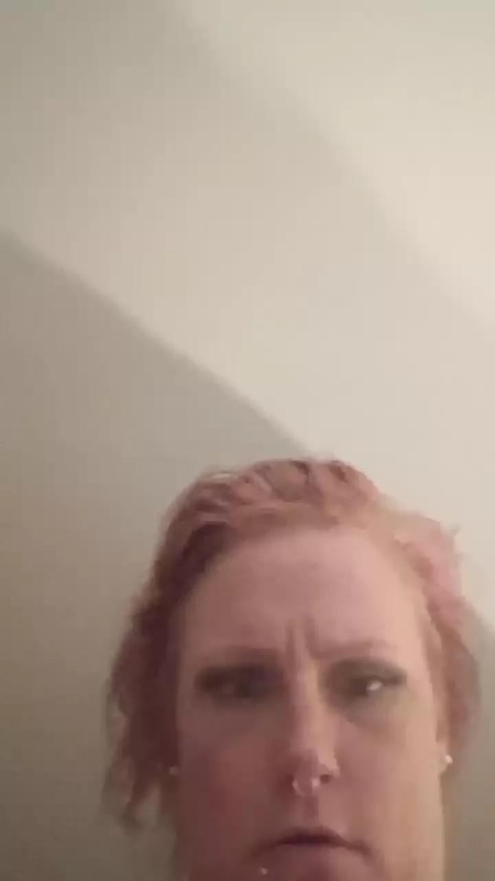 LeighBob69 webcams show profile image 