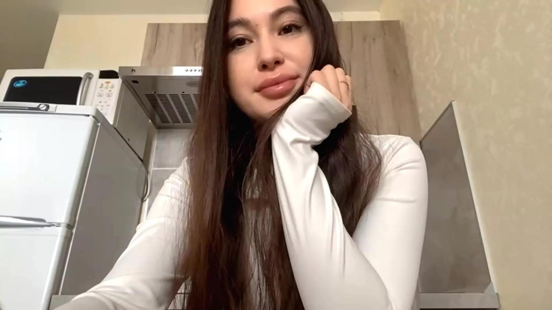 LeilaBurnard from Cam4