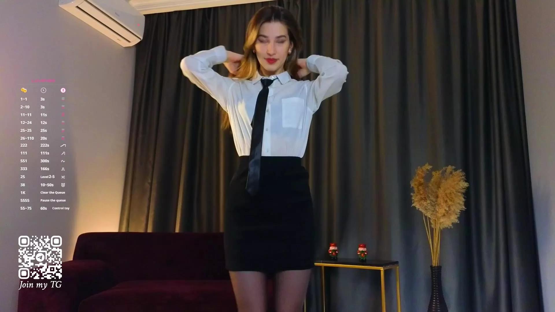 LeliaGiusti from Cam4