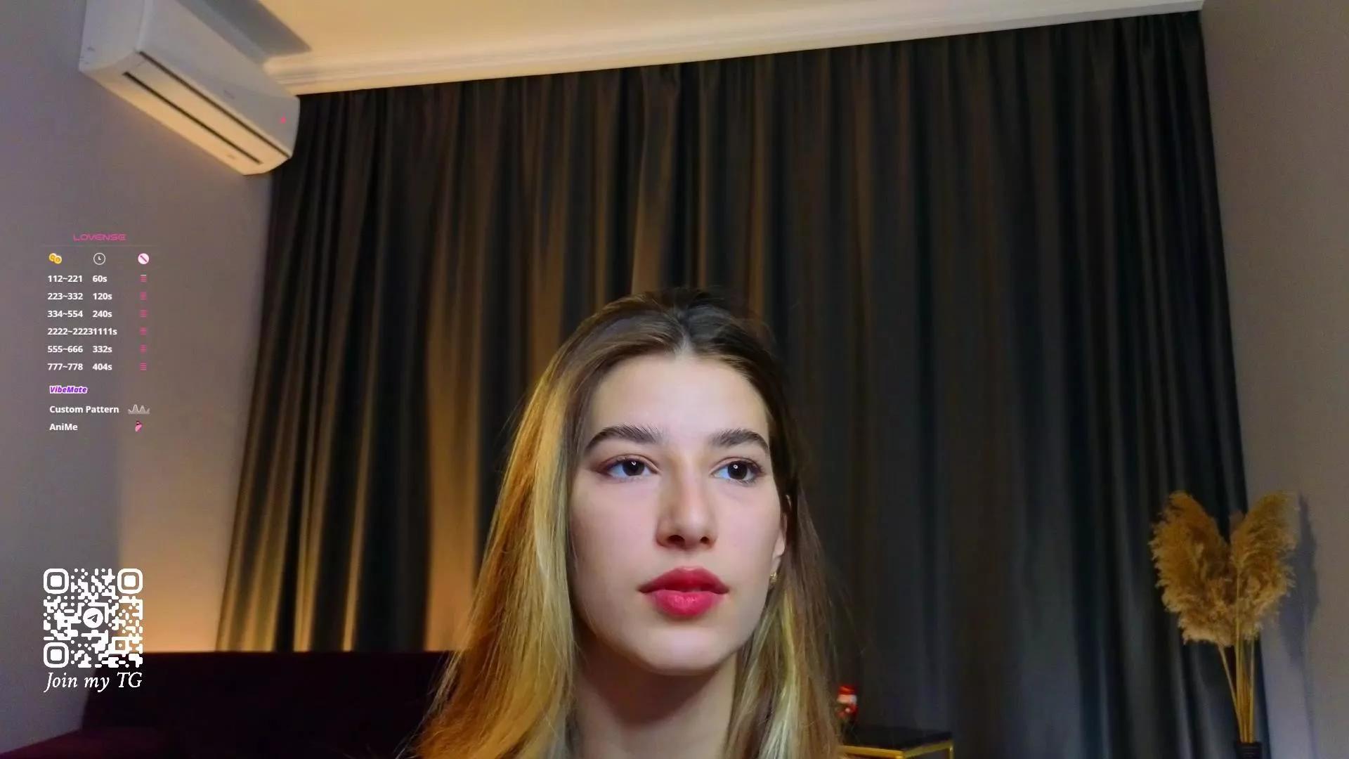 LeliaGiusti from Cam4