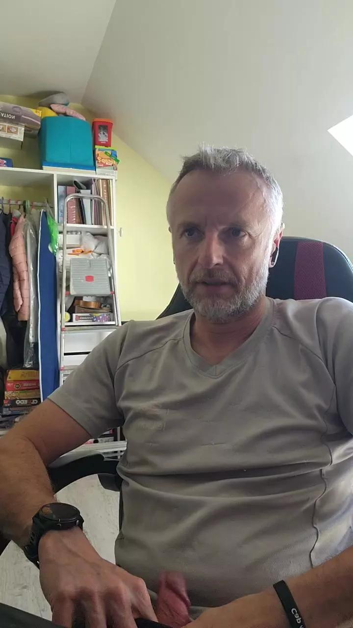 Lenny_Bhar from Cam4