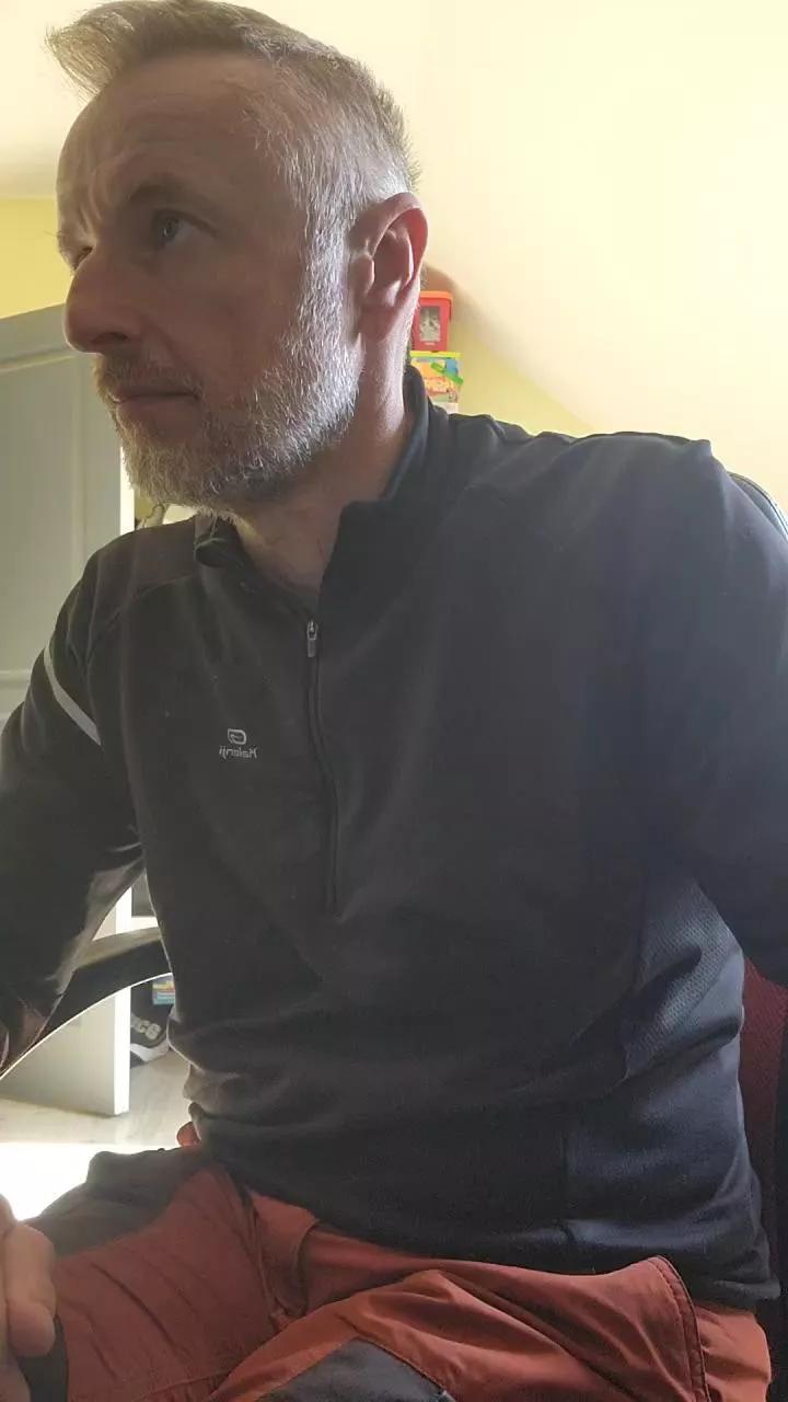 Lenny_Bhar from Cam4