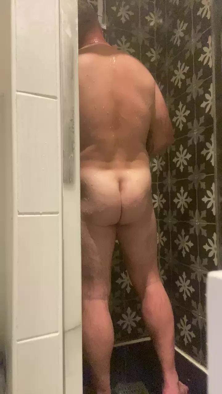 Leplusgros from Cam4