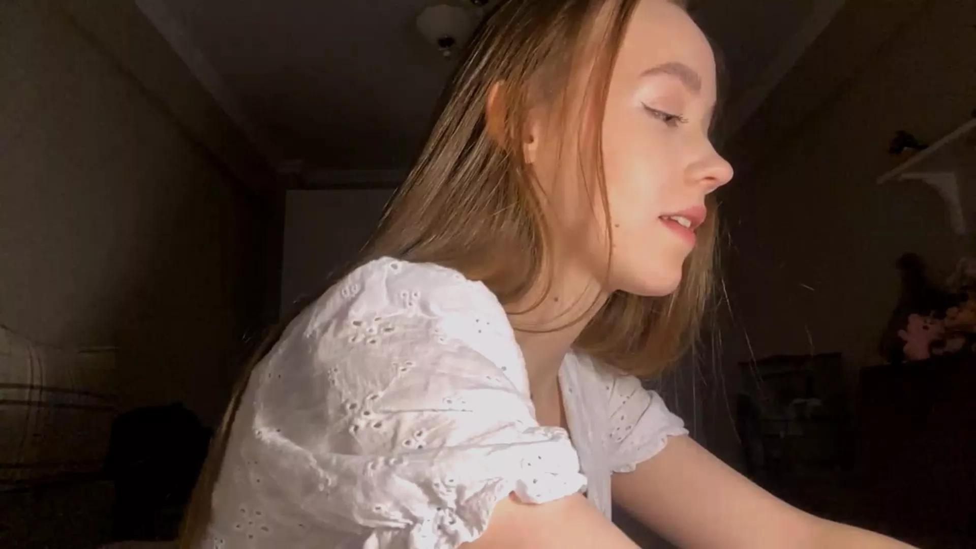 LetitiaDeeks on Cam4