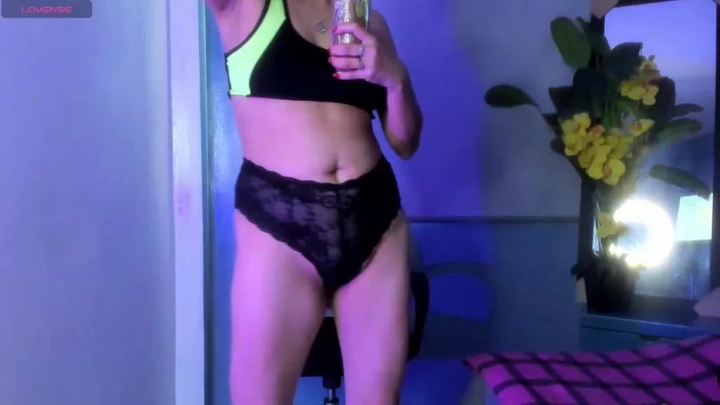 Liiliblue from Cam4