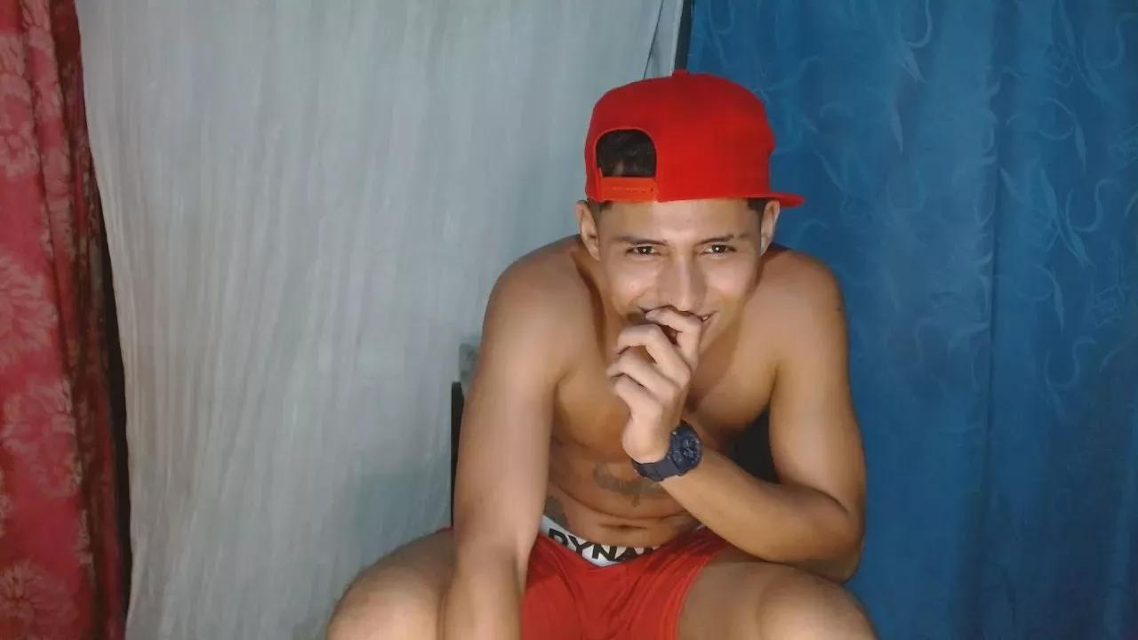 Lil_condor_bby1 from Cam4