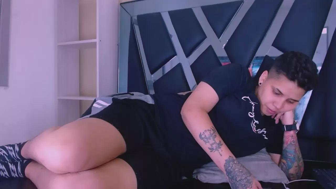 LiliKaren from Cam4