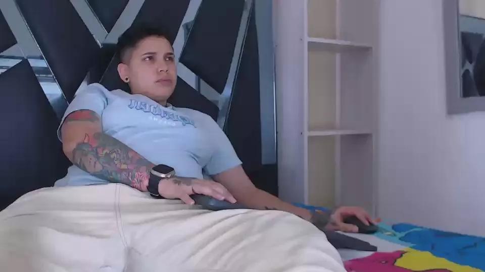 LiliKaren from Cam4