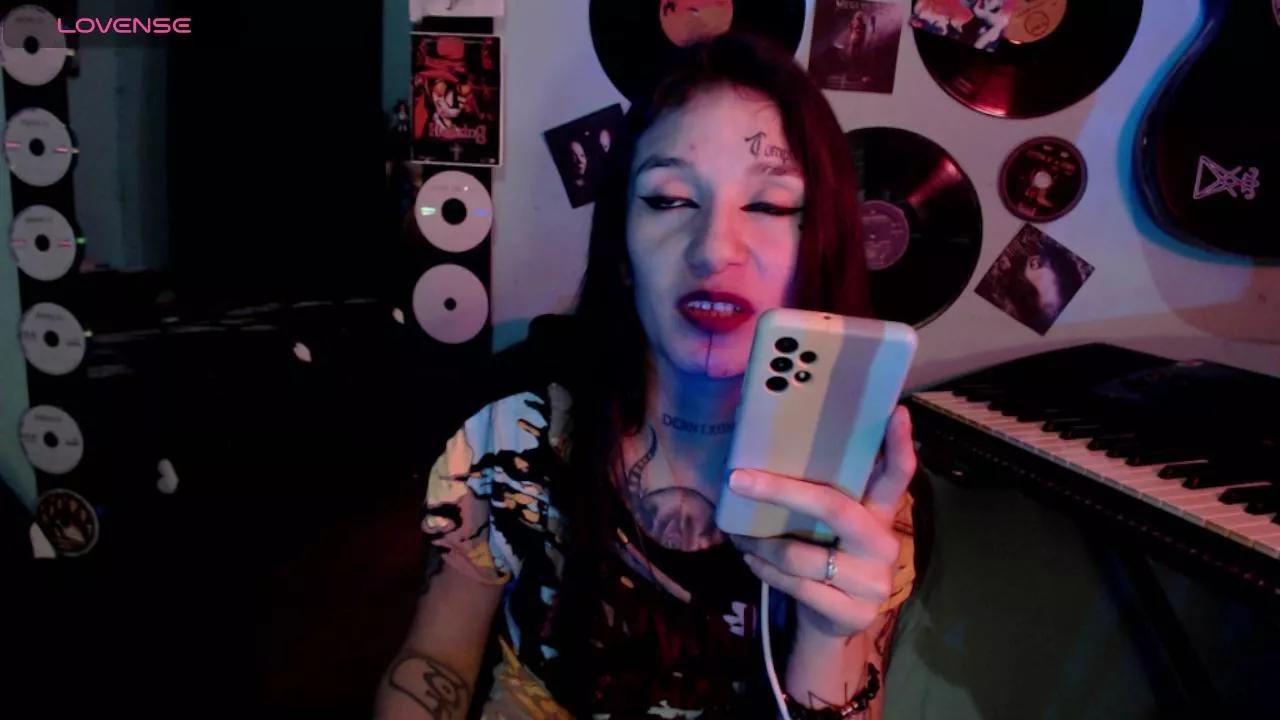 Lilithword1 webcams show profile image 