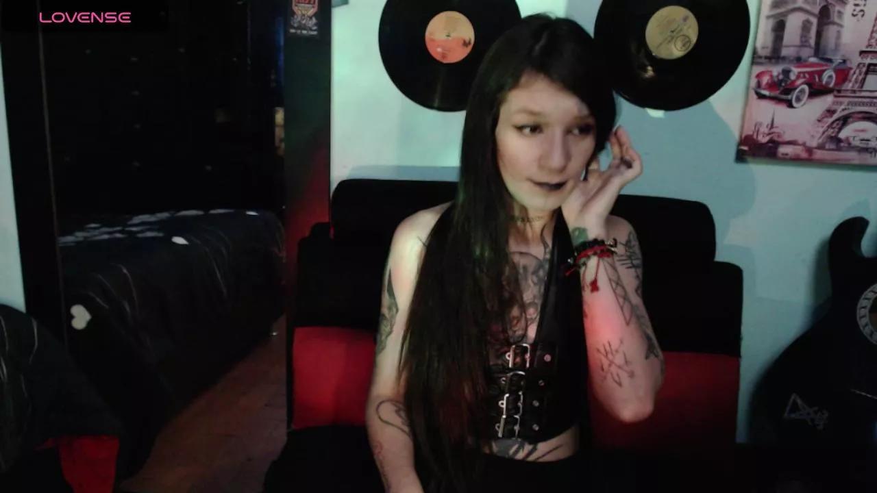 lilithword1 from Cam4