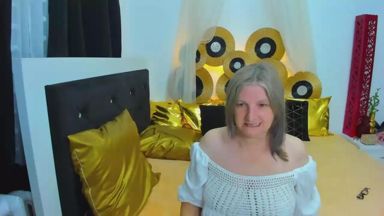 Lily__sun from Cam4
