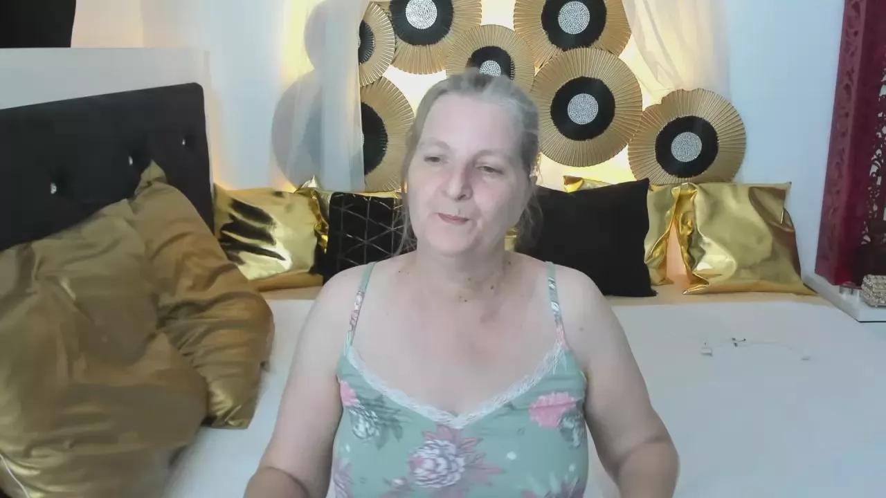 Lily__sun from Cam4
