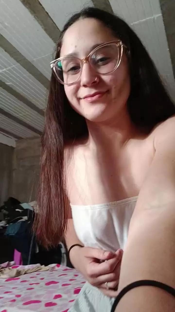Linamei webcams show profile image 