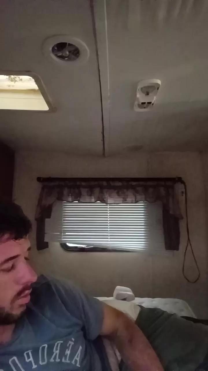 Littleguy25 from Cam4