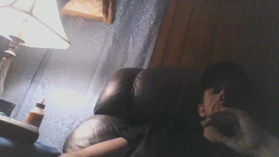 Littleguy25 from Cam4