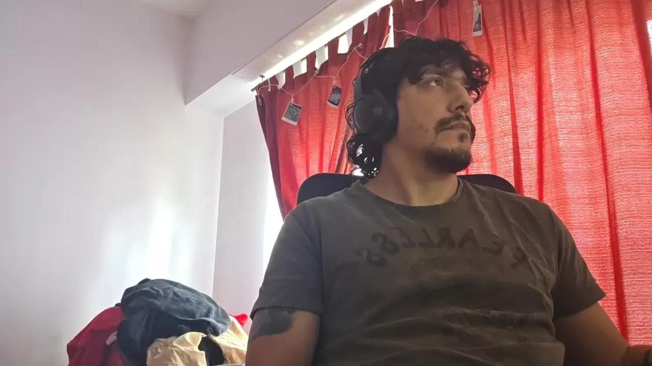 locosuelto86 from Cam4