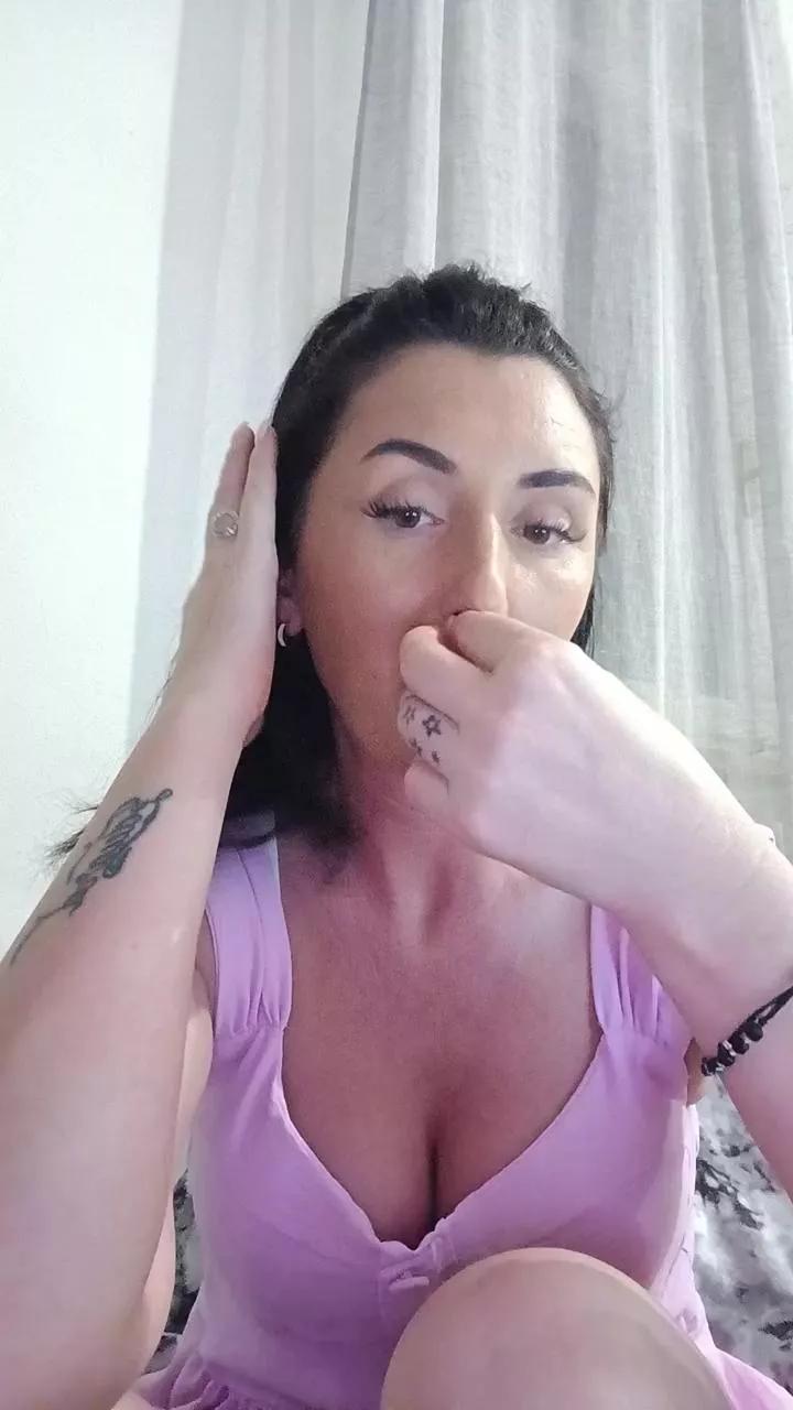 Lola05love webcams show profile image 
