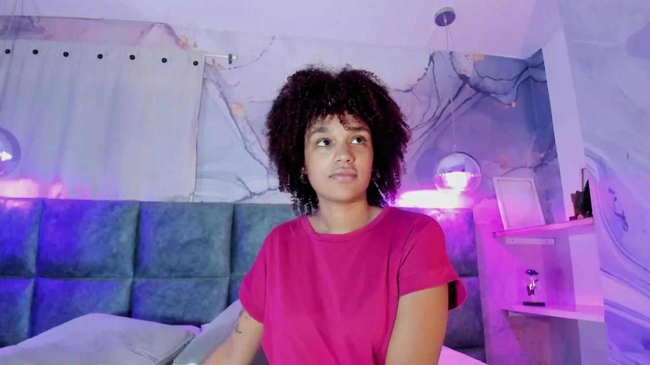 LolaDupont from Cam4