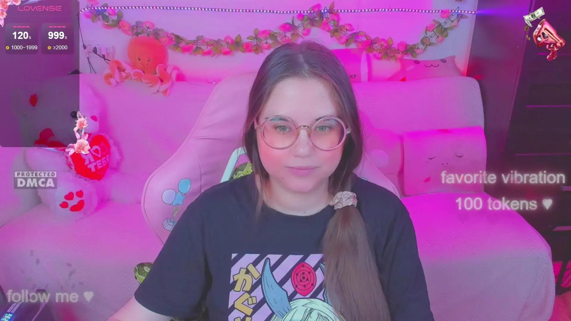 lolisuccub from Cam4