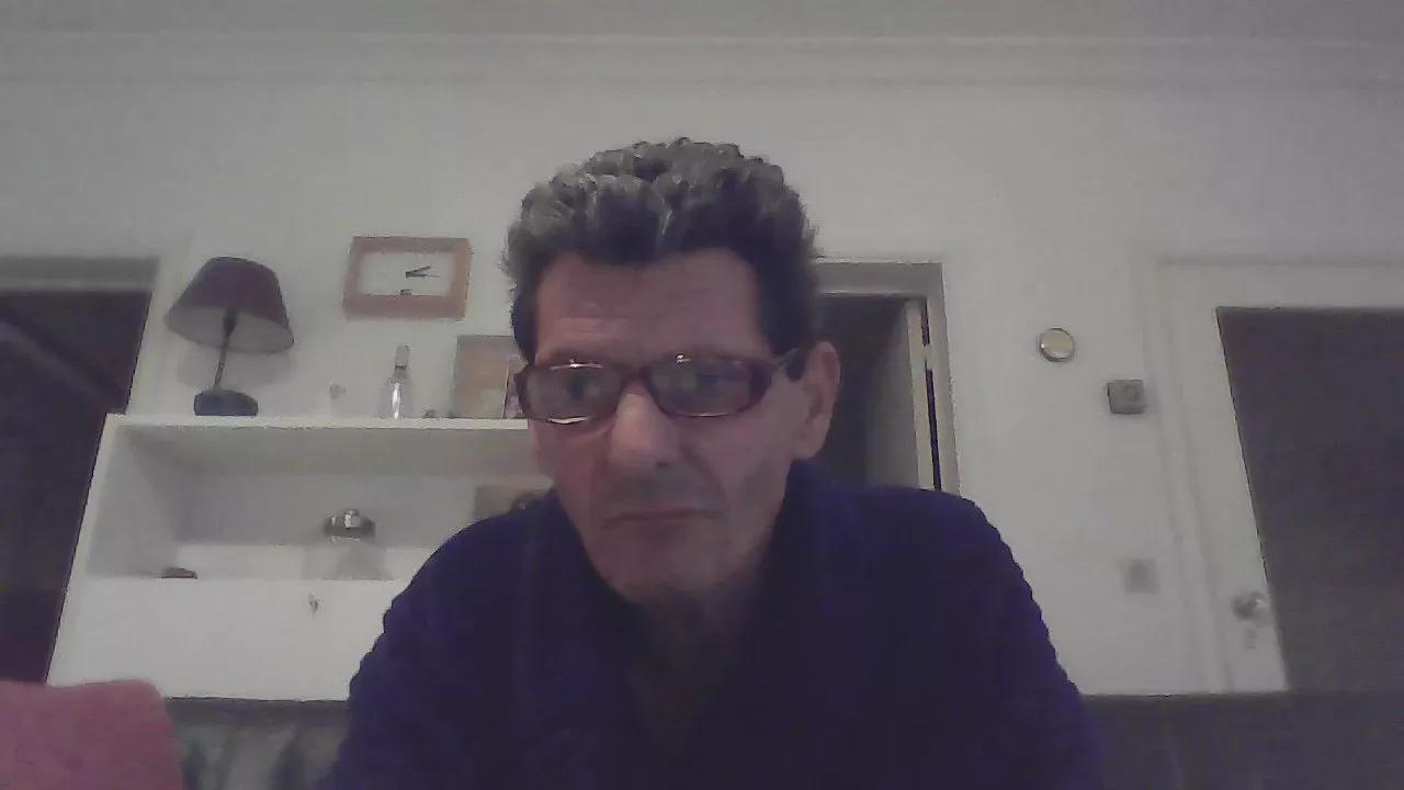 lossee3 from Cam4