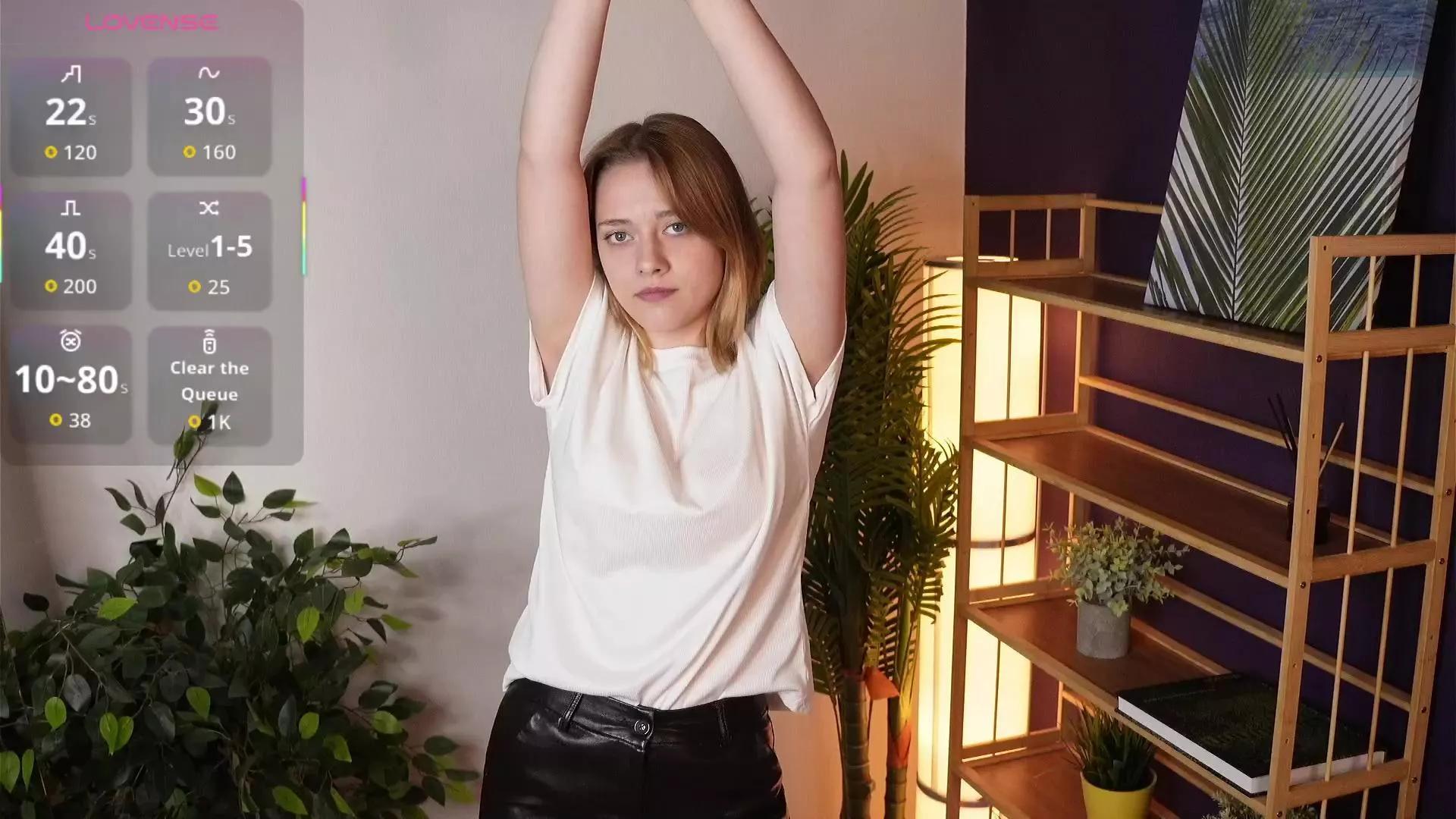 LottieSifontes from Cam4