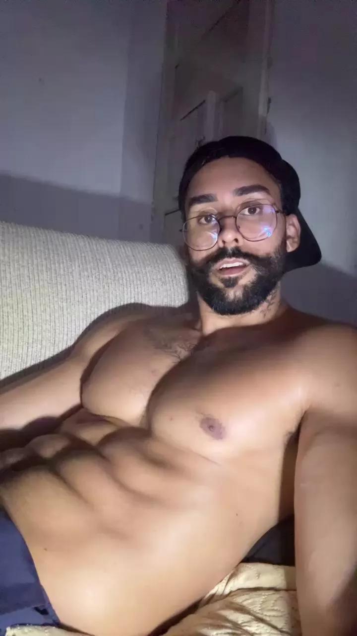 Lovebigfit webcams show profile image 