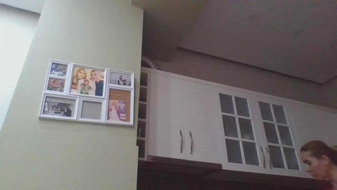 Lovesiara1 webcams show profile image 