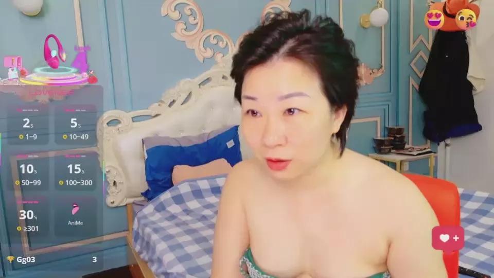 LucianaME webcams show profile image 