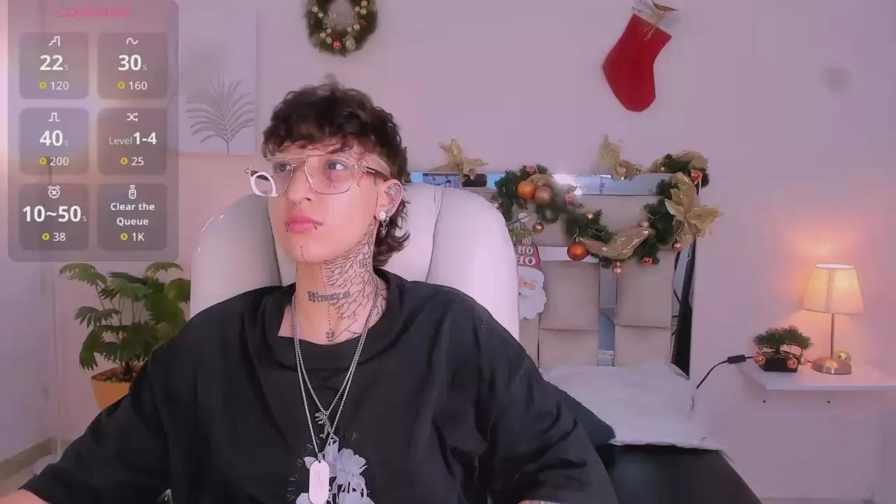 Lucirose_1 webcams show profile image 