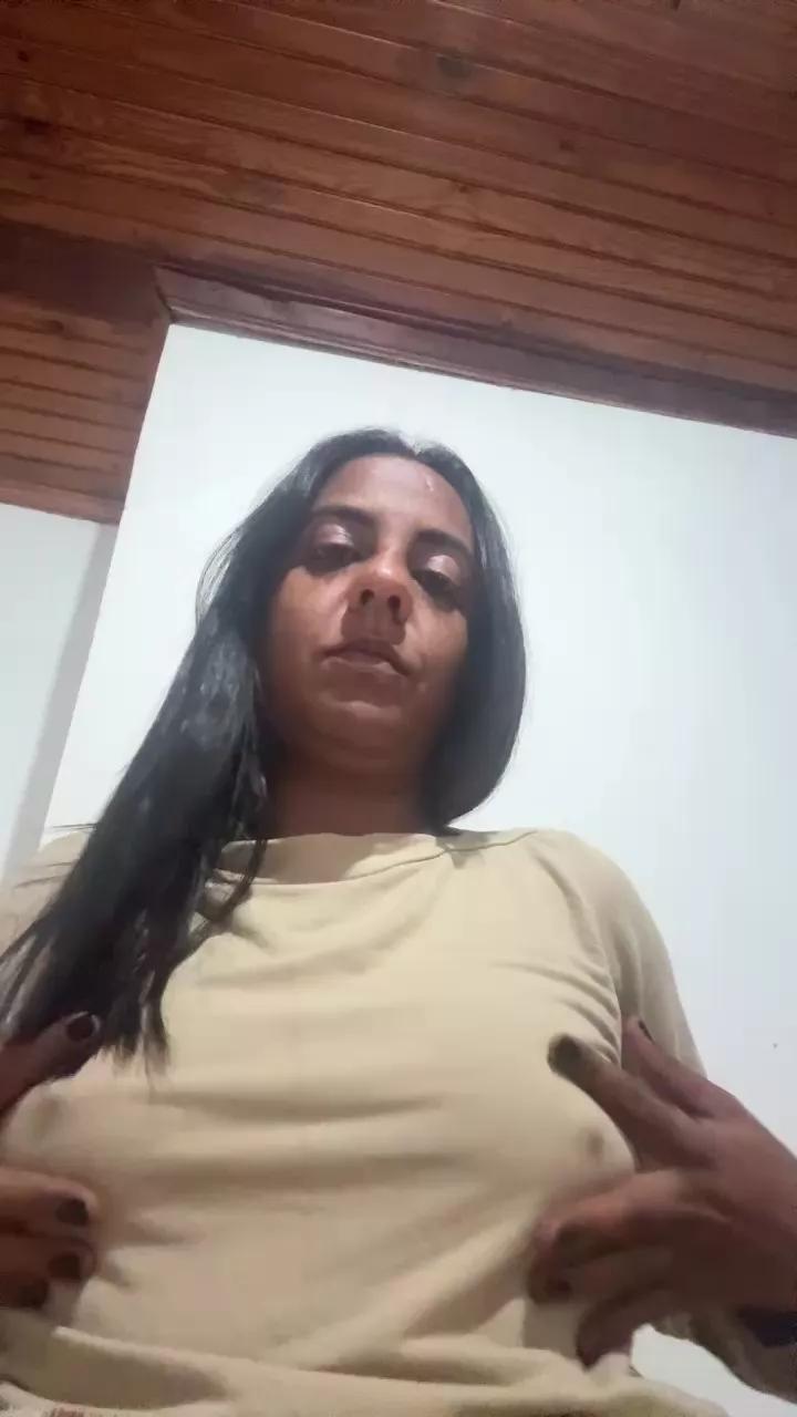 Lugue0801 from Cam4