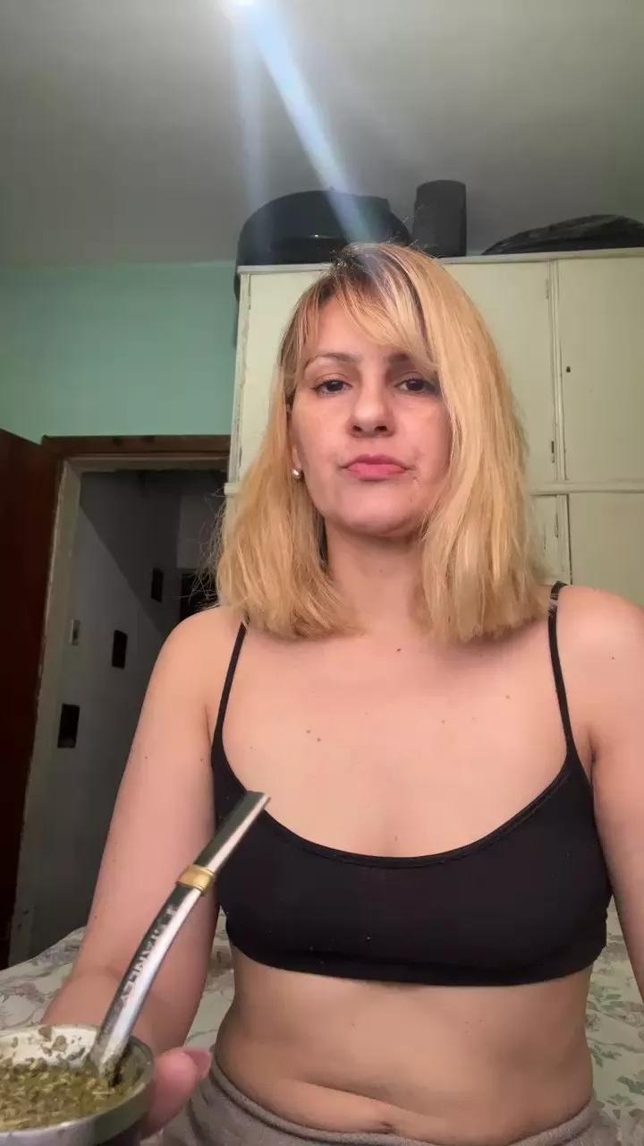Lulys_xxx webcams show profile image 