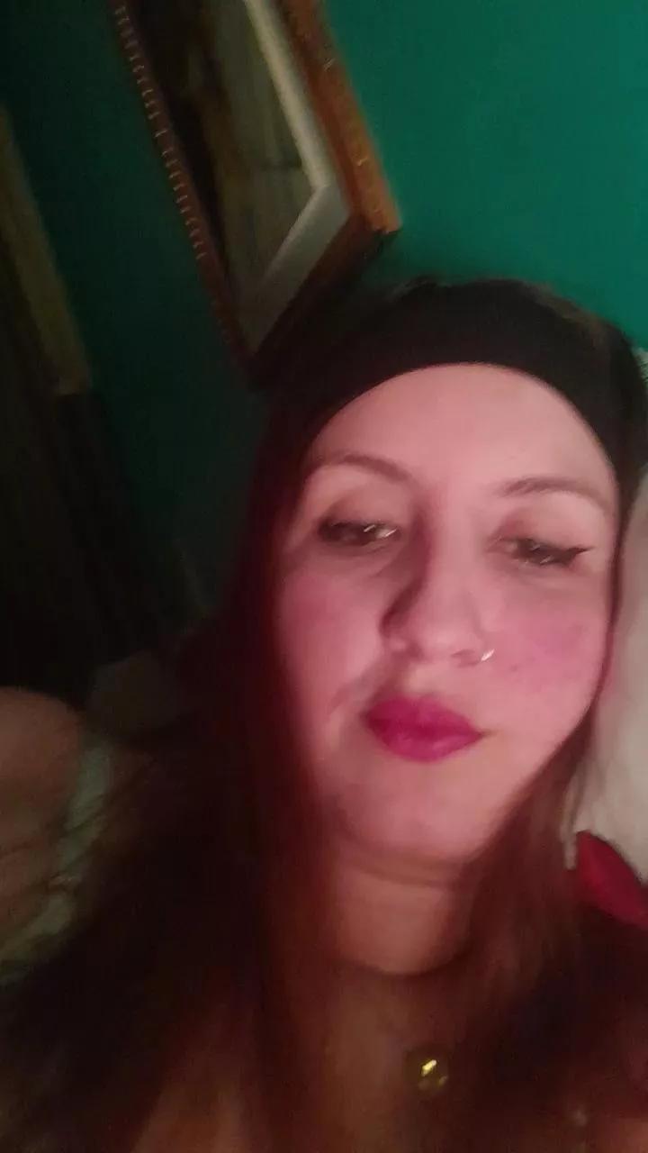 Lunacapricorni1 webcams show profile image 