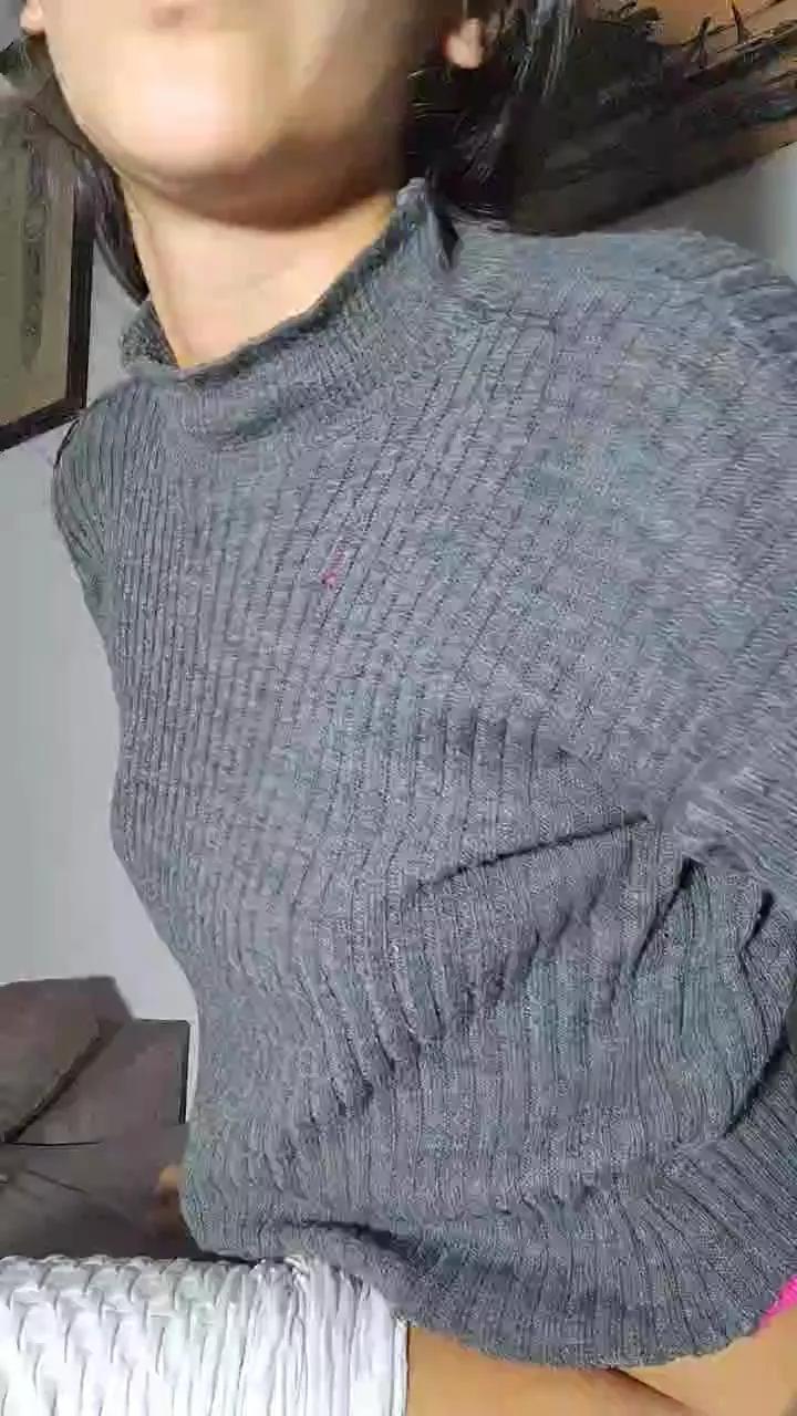 Lupitaaxx webcams show profile image 