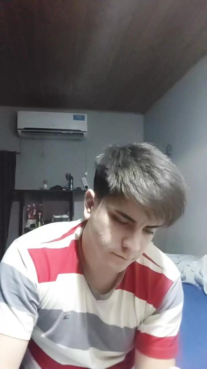 Lutechi38 webcams show profile image 